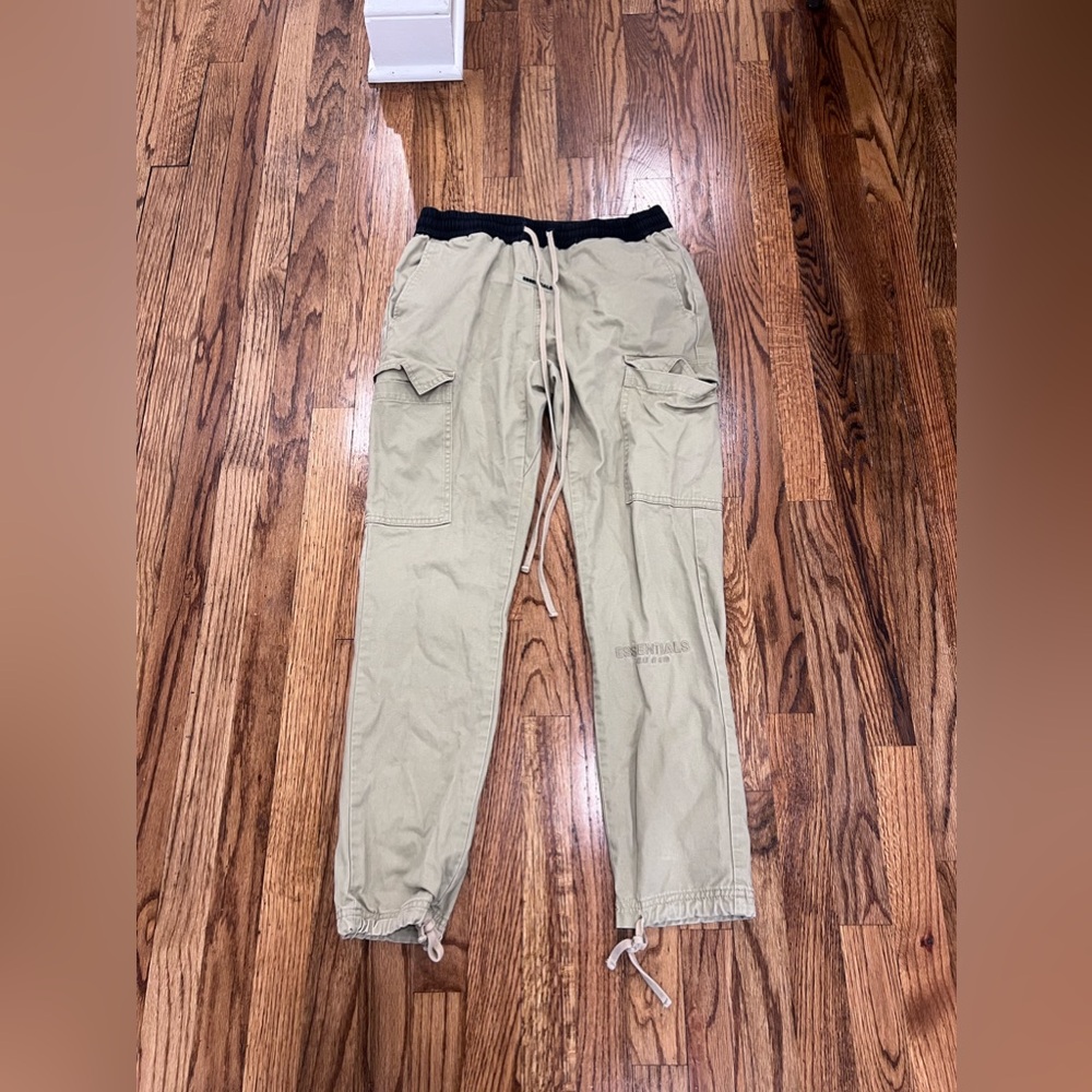 Fear Of God Essentials Men’s Drawstring Cargo Pants Logo FOG Khaki Size Small